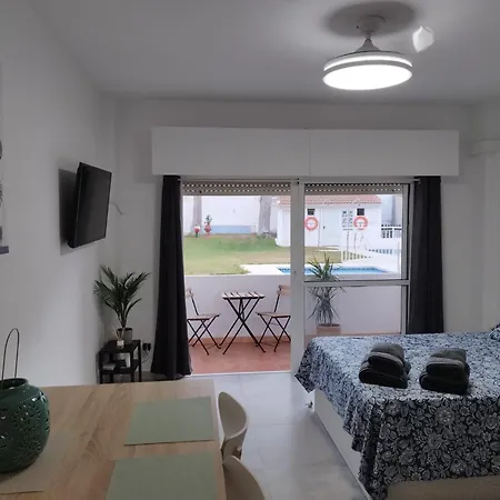 Apartment Calidad, Terraza Y Piscina A 500m De La Playa Torremolinos